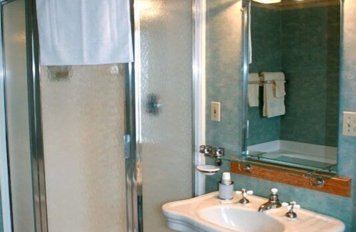 St. Marys Bed & Breakfast | The Cozy Afghan Bed & Breakfast