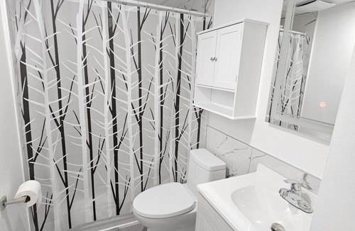 Communaute-Urbaine-de-l'Outaouais Apartment | The Cozy Bachelor Gatineau/Ottawa