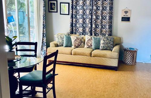 Kahaluu Bay Apartment | The cozy big studio -30 days