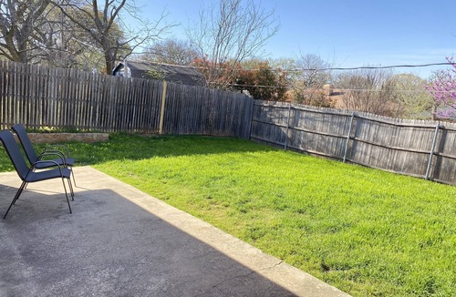 North Richland Hills House | The Cozy Corner - NFLX - Arcade - FencedYard