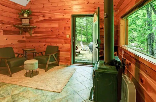North Creek Cabin | The Cozy Cabin on North Creek
