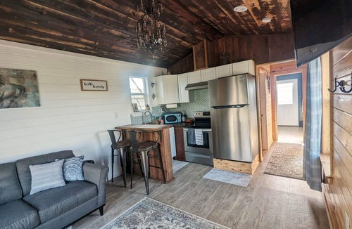 San Marcos Cabin | The Cozy Cabin