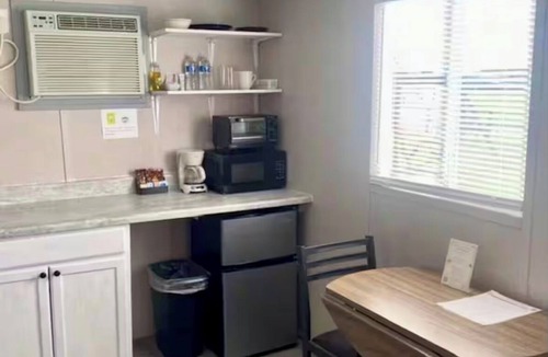 Silverton RV Rental | The Cozy Cactus I Cozy Getaway in Silverton, TX