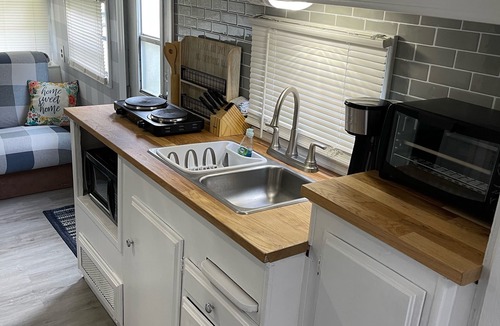 West Babylon House | The Cozy Camper