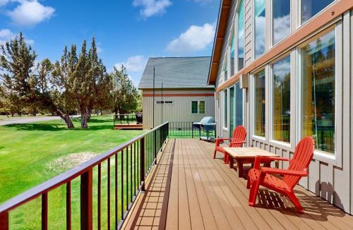 Redmond Ski Chalet | The Cozy Chalet