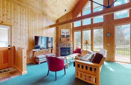 Redmond Ski Chalet | The Cozy Chalet
