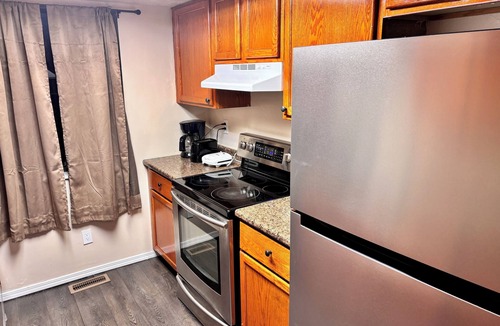 Dayton Condo | The Cozy Condo