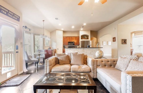 Cardinal Hills Estates House | The Cozy Coop In Texas Hill Country Near Austin
