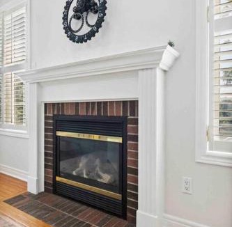 Richmond Hill House | The cozy corner House in the Richmond Hill