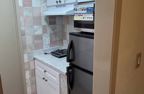 Canoga Park Apartment | The Cozy Corner in Canoga 1 Bedroom Apt