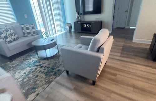 Celina House | The Cozy Cottage: Clean, Comfortable & Perfectly Located