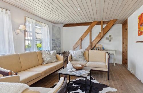 Hirtshals House | The Cozy Cottage