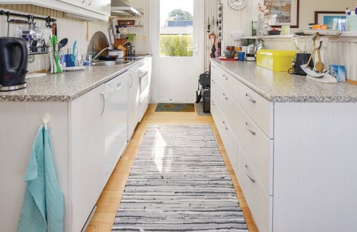 Tørresø House | The cozy cottage is located close to the popular swimming beach of Tørresø, which allows adults and