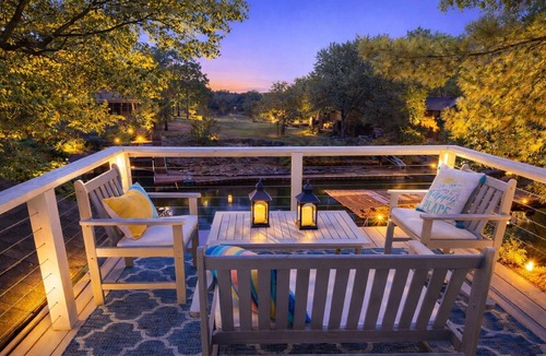 Tool House | The Cozy Cove at Cedar Creek Lake: Kayaks, Dock, Kids & Dog Friendly!
