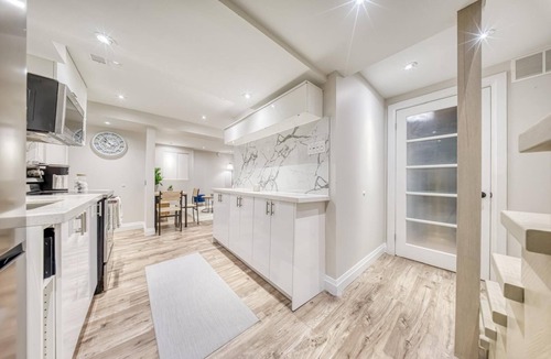 East Credit Apartment | The Cozy Cove on Flatford