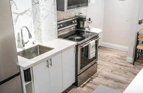 East Credit Apartment | The Cozy Cove on Flatford