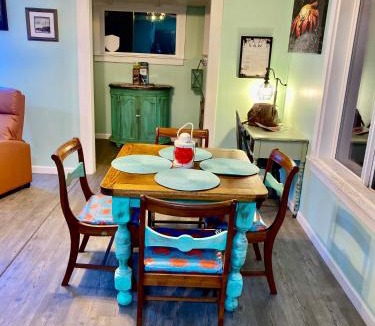 Winchester Bay House | The Cozy Crab Cottage