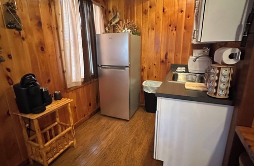 Wellington Cabin | The Cozy Den