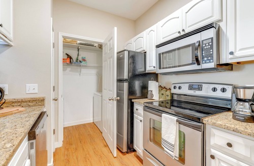 Village At Walnut Creek Apartment | 'The Cozy Domain': Austin Apartment w/Pool Access