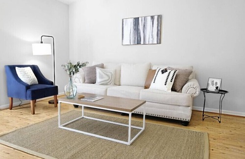 Martinez Condo | The Cozy Hearth 2 BR Condo