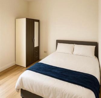 Luton House | The Cozy House