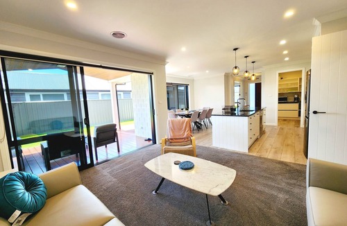 Napier House | The Cozy Oasis