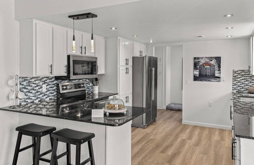 Bentonville House | The COZY OZ · The COZY OZ | Hot Tub, Gas Firepit, Pet Friendly