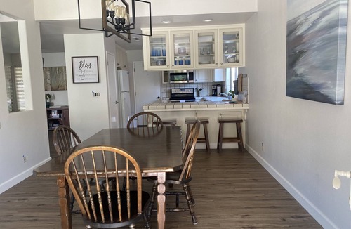 Oakdale House | The COZY SPOT - Oakdale!