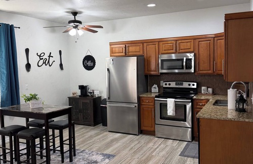 Enid House | The Cozy Townhome