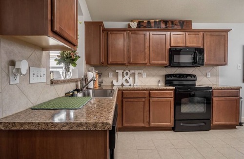 Waco House | The Cozy Wacoan, Welcome and Enjoy