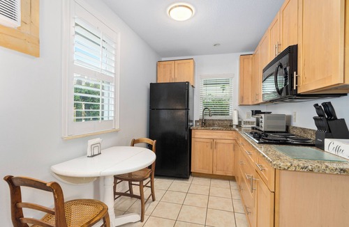 Flagler Beach House | The CrabTrap B 1BR Suite + Sleeper Sofa Beach