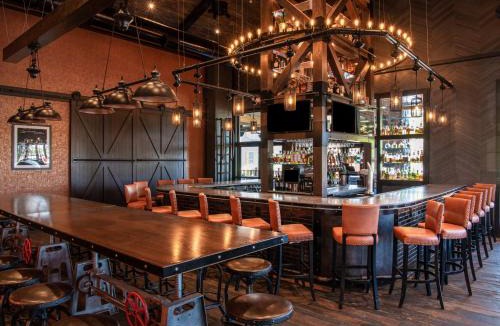 Fayetteville Hotel | The Craftsman Inn & Suites