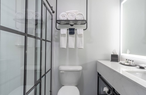 Fayetteville Hotel | The Craftsman Inn & Suites