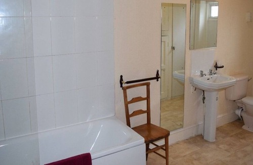 Cranleigh Hotel | The Cranley Hotel