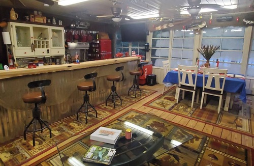 Shorterville Cabin | The Crappie Shack LLC