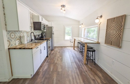 Boswell Cabin | The Crash Pad ~ Riverfront Retreat with Gameroom