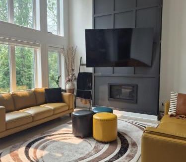 Kemptville House | The Creek Home