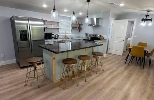 Caldwell House | The Creek side Cozy Homen