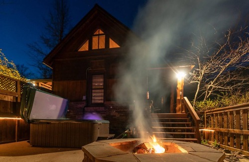 Ponca Condo | The Creekside Cabin