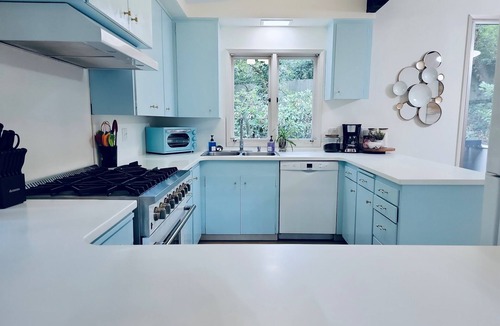 Corvallis House | The Crest House- a forested retreat