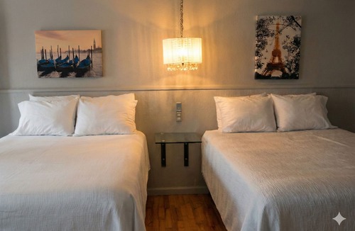 Sterling Hotel | The Crest Motel in Colorful Colorado
