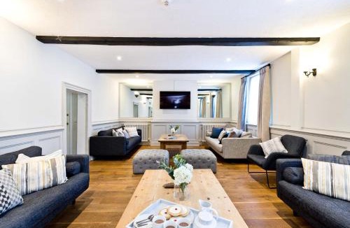 Longnor House | The Crewe and Harpur