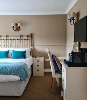 Petersfield Hotel | The Cricketers Inn