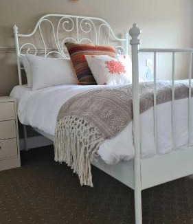 Petersfield Hotel | The Cricketers Inn