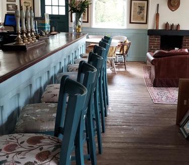 Petersfield Hotel | The Cricketers Inn