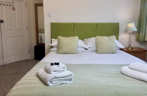 Winchester Hotel | The Cricketers Inn