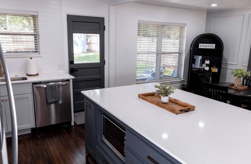 Norman House | The Crimson Rose - newly renovated! 3 bed/2 bath, walking distance to OU campus