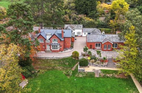 Turnastone House | The Croft