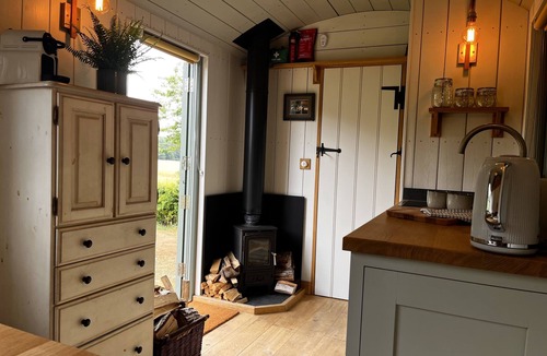 Hollingbourne Cabin | The Crooked Gate - Luxury Romantic Getaway