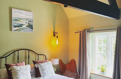 Rode Hotel | The Cross Keys